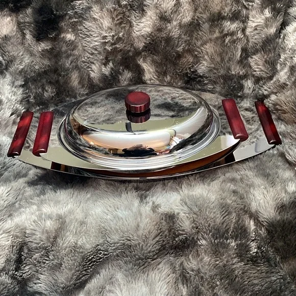 2 Vintage Chrome Serving
Trays made in Quebec - Picture 2 of 16